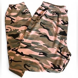 NWOT By Egreis Pink Camouflage Joggers